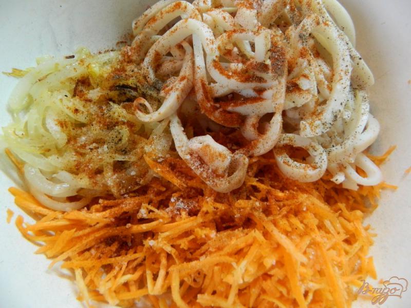 Фото приготовление рецепта: Кальмары по- корейски с морковью шаг №7