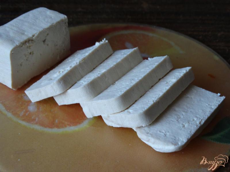 Фото приготовление рецепта: Жареный тофу шаг №1