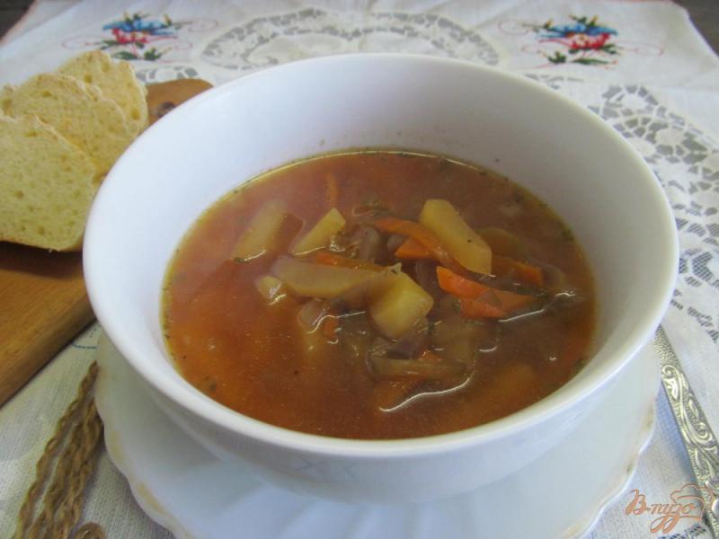Фото приготовление рецепта: Свекольный суп с соленым огурцом шаг №8