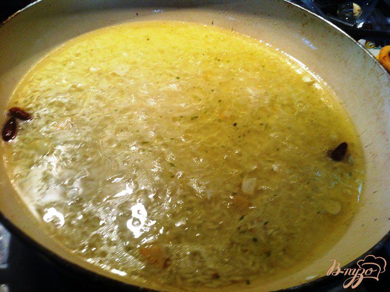 Фото приготовление рецепта: Рис со спаржевой фасолью на гарнир шаг №4