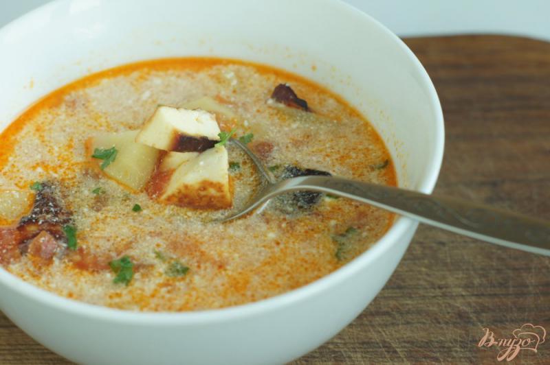 Фото приготовление рецепта: Томатный суп с адыгейским сыром шаг №7