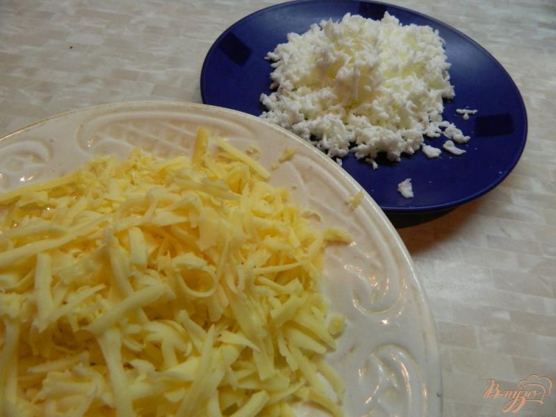 Фото приготовление рецепта: Праздничный крабовый салат шаг №3