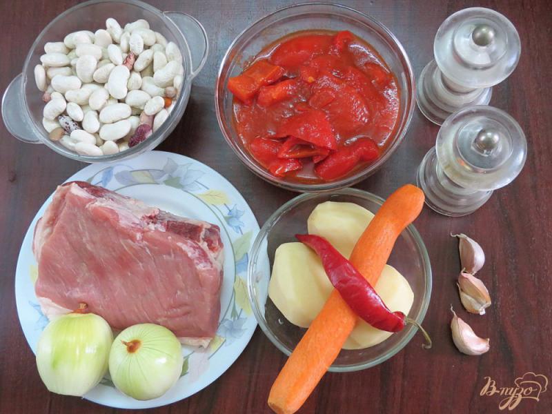 Фото приготовление рецепта: Свинина томлённая с овощами в горшочке шаг №1