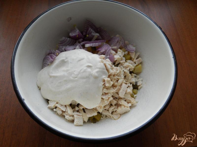 Фото приготовление рецепта: Финский картофельный салат с курицей шаг №5