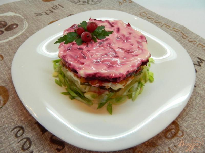 Фото приготовление рецепта: Салат под шубой с морской капустой шаг №10