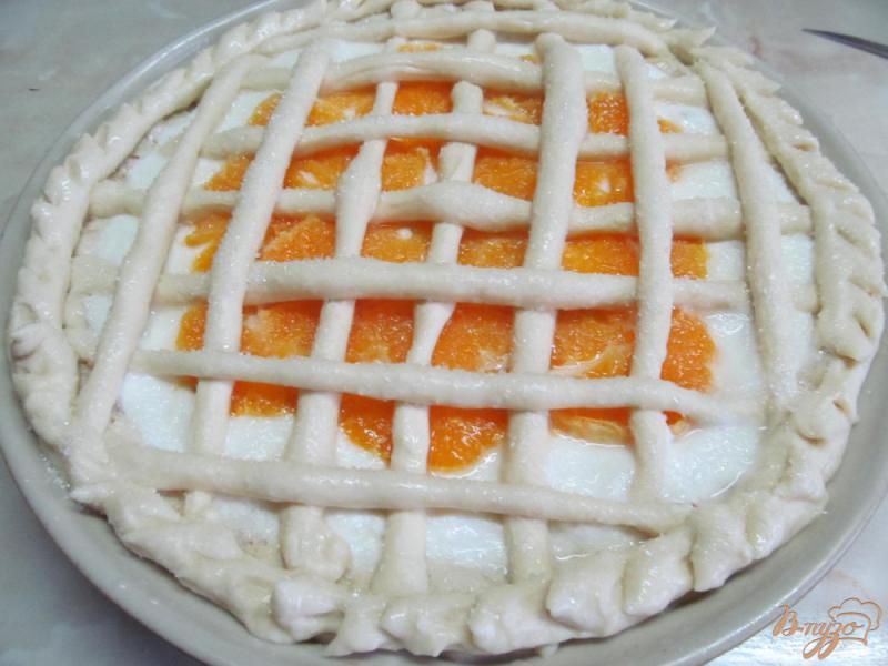 Фото приготовление рецепта: Пирог с творогом и мандарином шаг №13