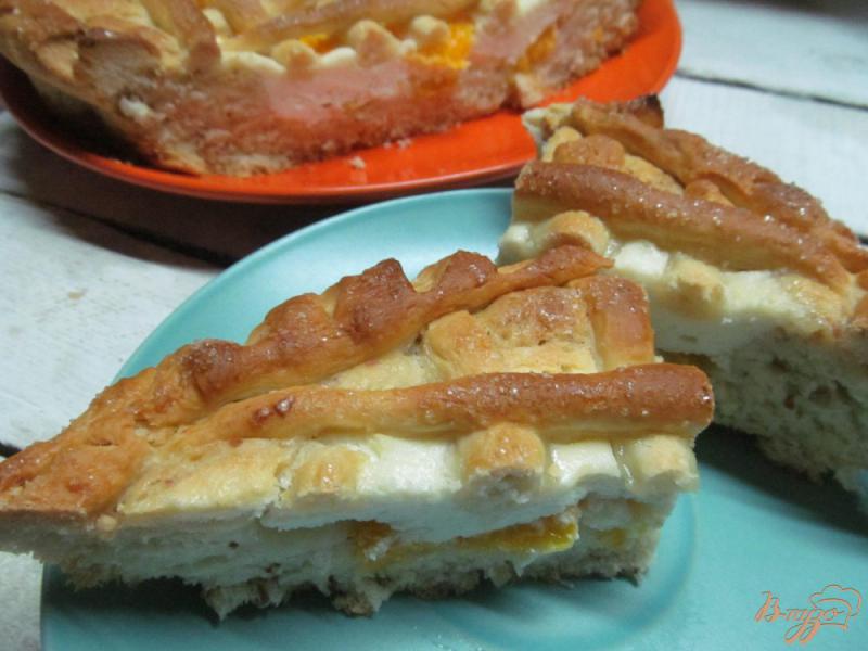 Фото приготовление рецепта: Пирог с творогом и мандарином шаг №15