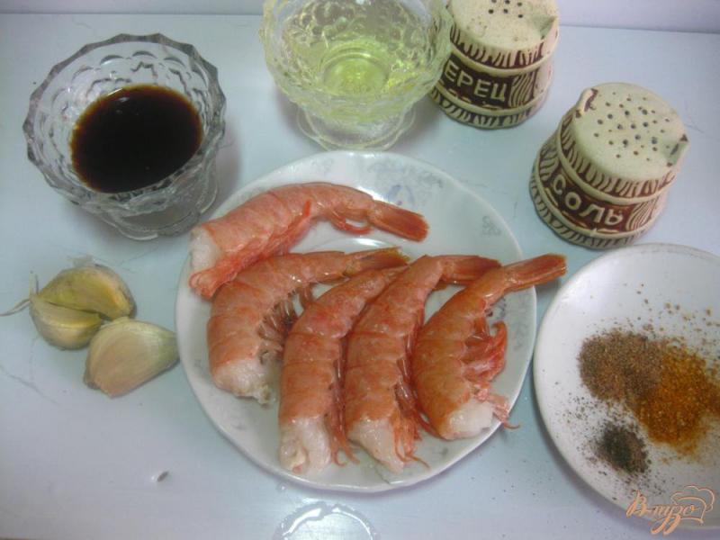 Фото приготовление рецепта: Креветки в соево-чесночном соусе шаг №1