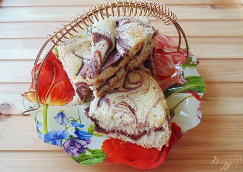 Фото приготовление рецепта: Мраморный бисквит в мультиварке шаг №9