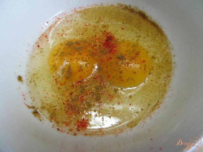 Фото приготовление рецепта: Картофельная тортилья с баклажаном шаг №4