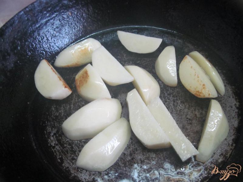 Фото приготовление рецепта: Оджахури из свинины с картофелем шаг №3