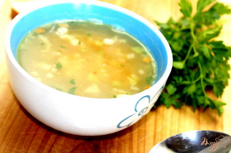 Фото приготовление рецепта: Гороховый суп с беконом и курицей шаг №7