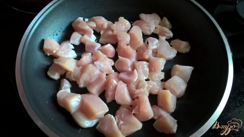 Фото приготовление рецепта: Рагу из кабачков с куриным филе шаг №1