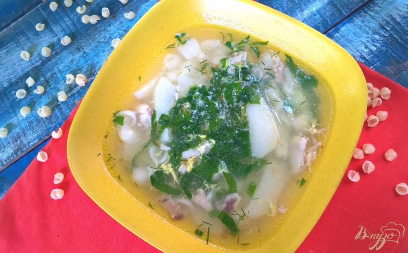 Фото приготовление рецепта: Суп с ракушками и шпинатом шаг №7