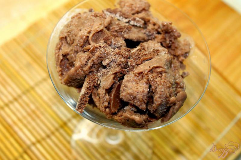 Фото приготовление рецепта: Шоколадно - банановое мороженое шаг №6