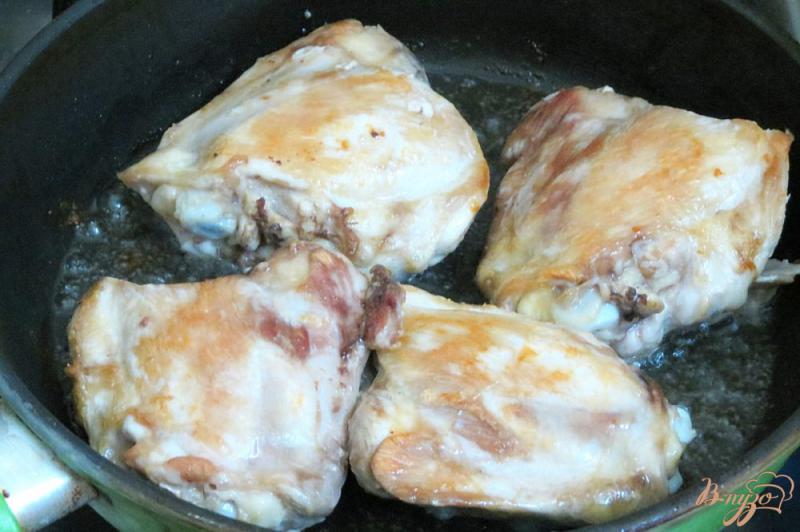 Фото приготовление рецепта: Куриные бёдра по-турецки шаг №5