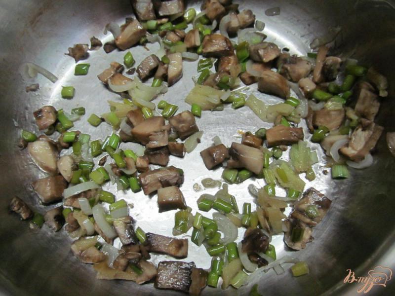 Фото приготовление рецепта: Овощной суп на курином бульоне в азиатском стиле шаг №3