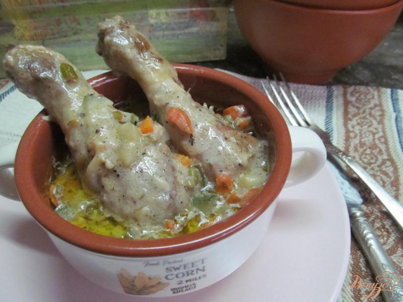Фото приготовление рецепта: Фрикасе из куриных ножек с овощами шаг №10