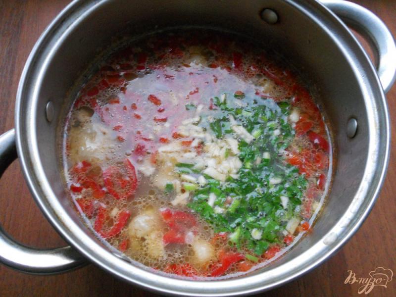 Фото приготовление рецепта: Острый суп в азиатском стиле шаг №7
