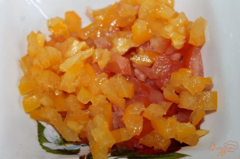 Фото приготовление рецепта: Гренки с цукини и помидорами шаг №1