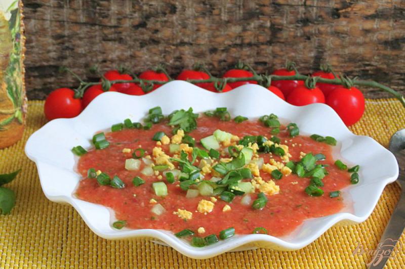 Фото приготовление рецепта: Холодный томатный суп Гаспачо шаг №7