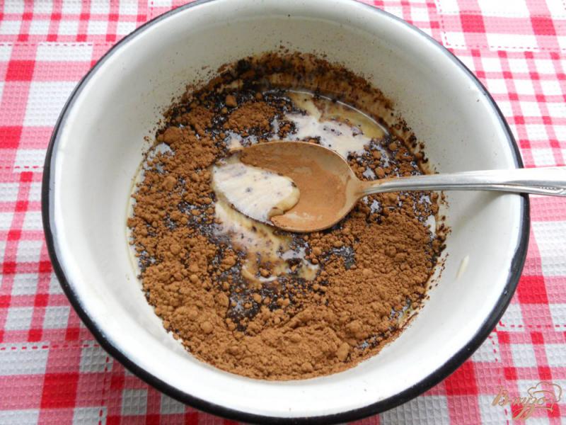 Фото приготовление рецепта: Пирожное «Брауни» с мятой и творожной прослойкой шаг №3
