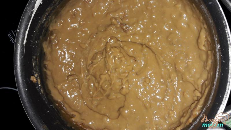 Фото приготовление рецепта: Торт шоколадно-кофейный с черносливом шаг №6