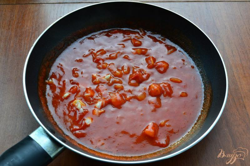 Фото приготовление рецепта: Томатный соус для макарон шаг №4