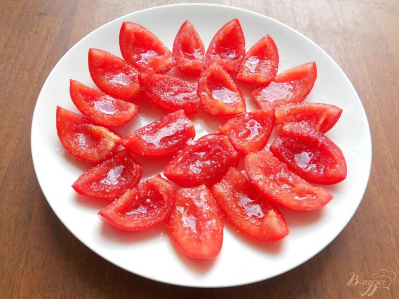 Фото приготовление рецепта: Вяленые помидоры быстрого приготовления в микроволновке шаг №3