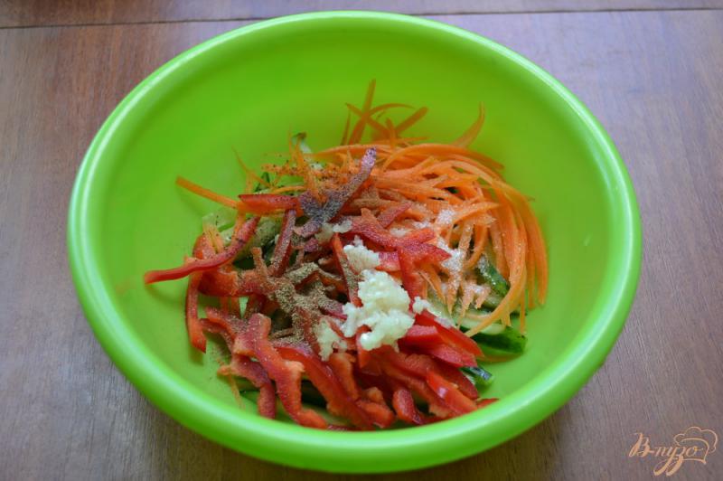 Фото приготовление рецепта: Острый овощной салат со свиным сердцем по-корейски шаг №5