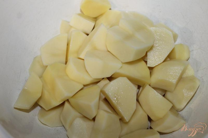 Фото приготовление рецепта: Картофель с цветной капустой и грибами в рукаве шаг №1