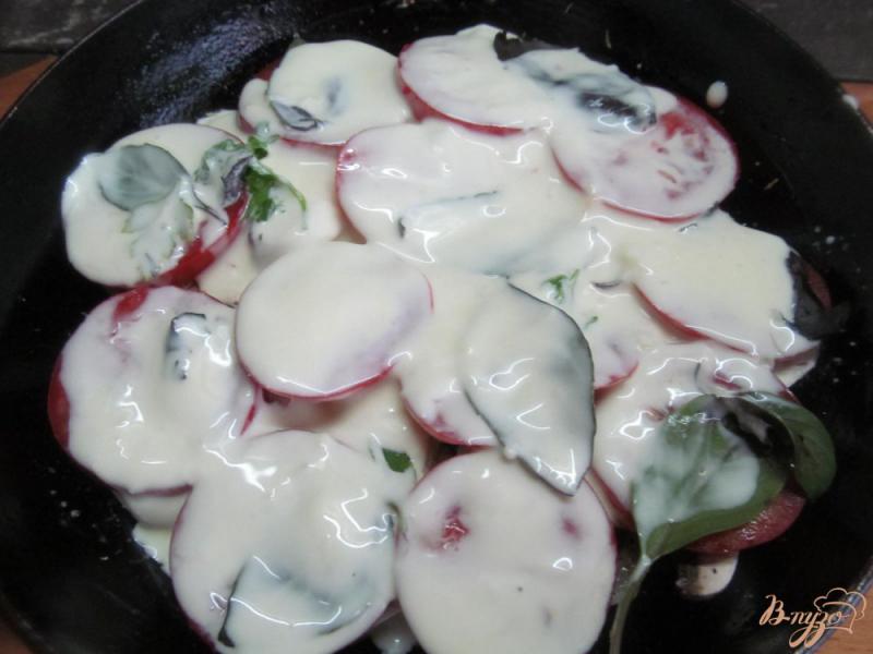 Фото приготовление рецепта: Тушеные овощи под сливочным соусом шаг №6