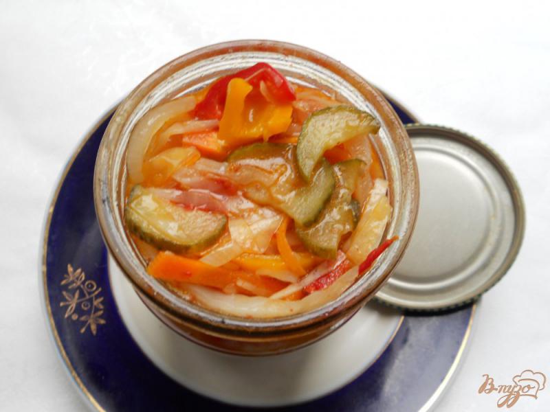 Фото приготовление рецепта: Салат «Кубанский» с капустой на зиму шаг №7