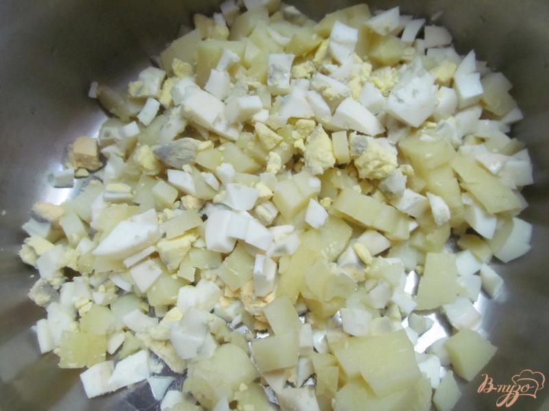 Фото приготовление рецепта: Окрошка с имбирем и мягким сыром шаг №1