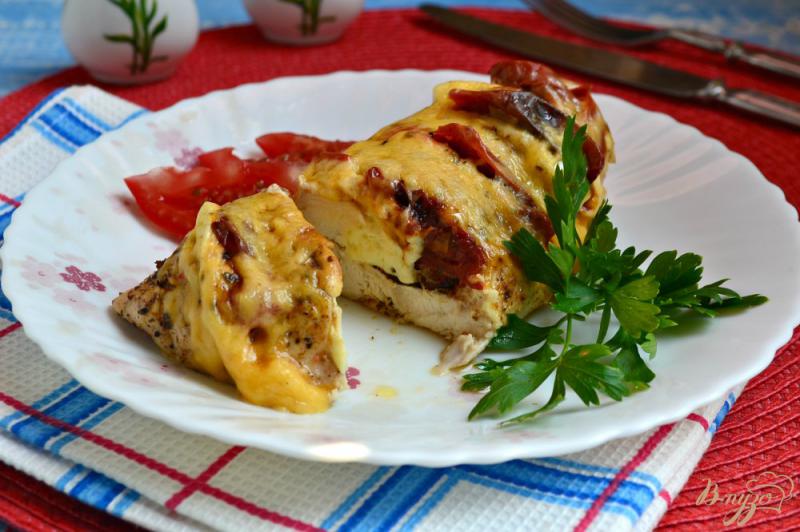 Фото приготовление рецепта: Куриное филе с брынзой и вялеными помидорами на пару шаг №5