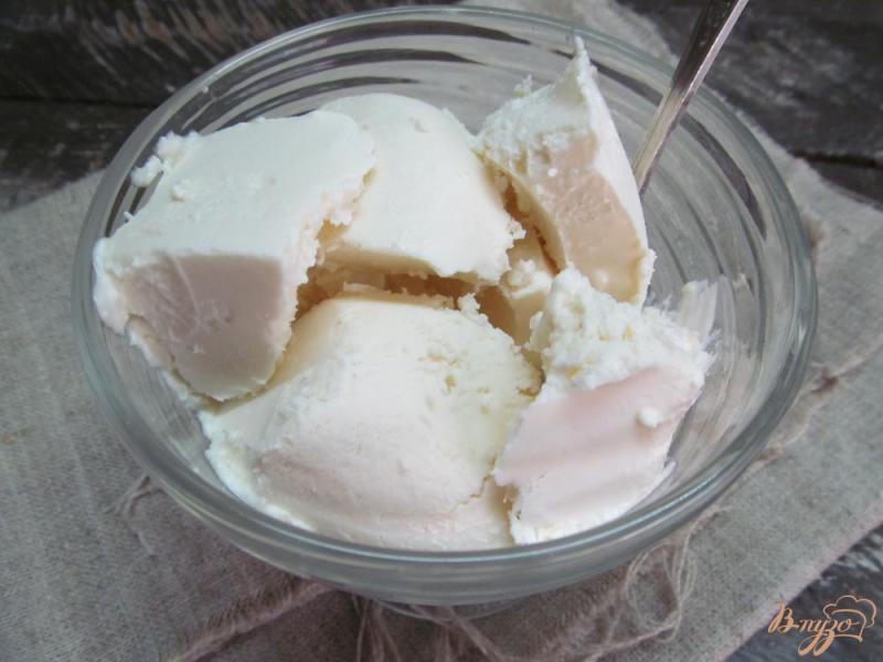 Фото приготовление рецепта: Творожное мороженое с ликером шаг №5