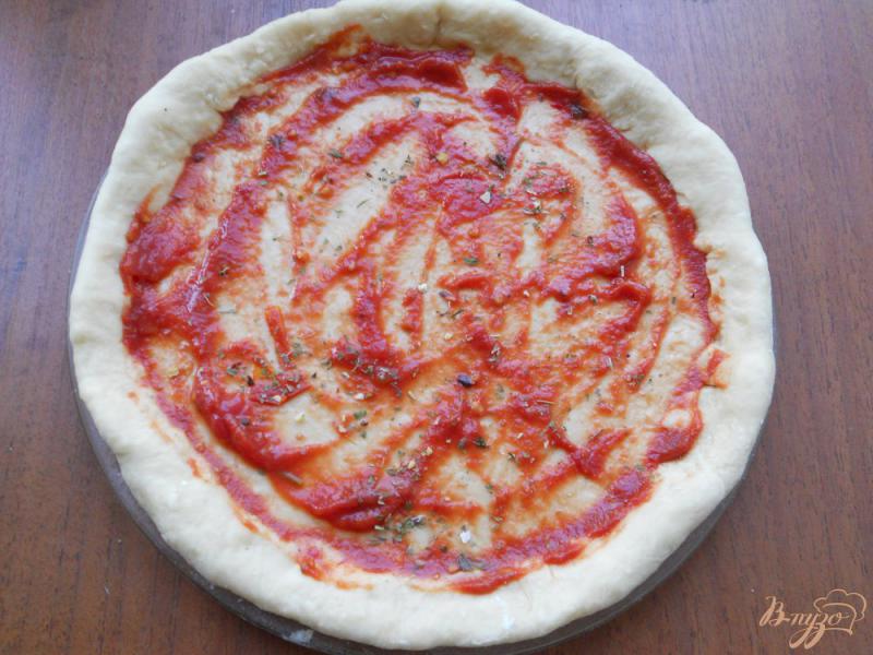 Фото приготовление рецепта: Пицца бездрожжевая в микроволновке шаг №4