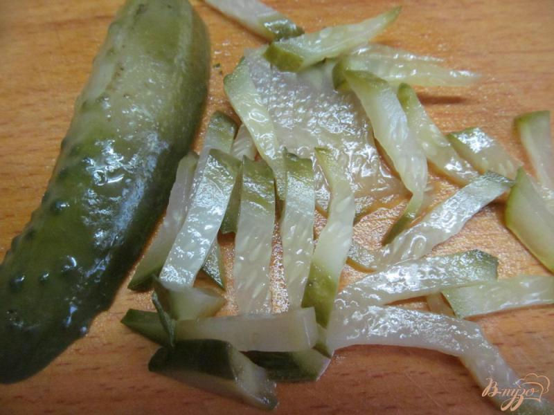 Фото приготовление рецепта: Турецкий салат из овощей с грибами шаг №3