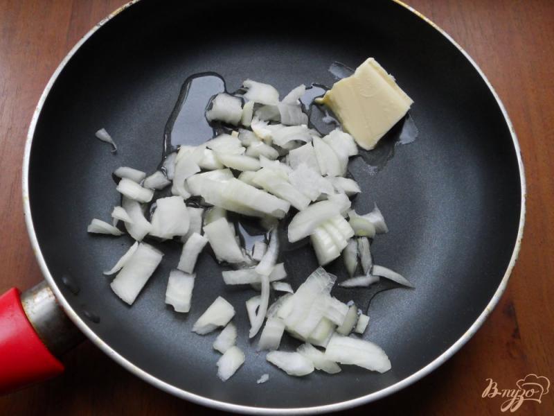 Фото приготовление рецепта: Вареники с картофелем и сыром на пару из творожного теста шаг №2