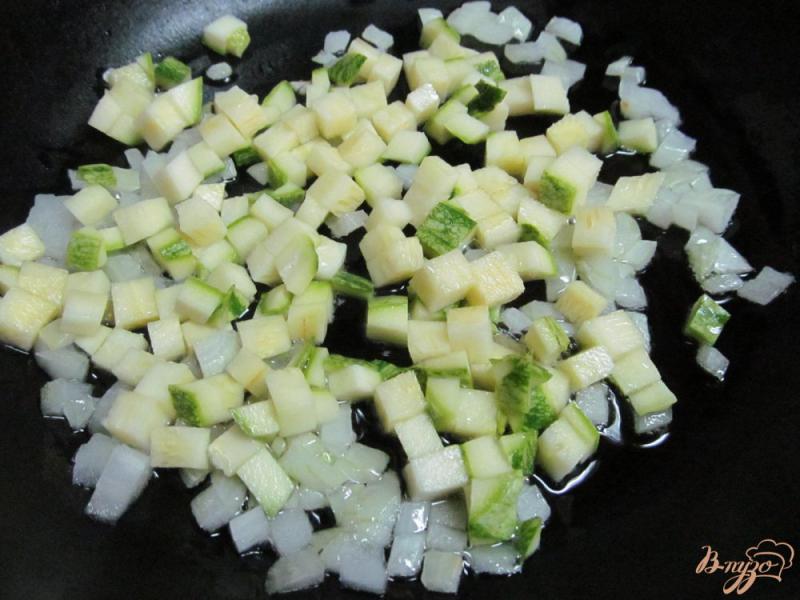 Фото приготовление рецепта: Тефтели запеченные в кабачковом соусе шаг №1