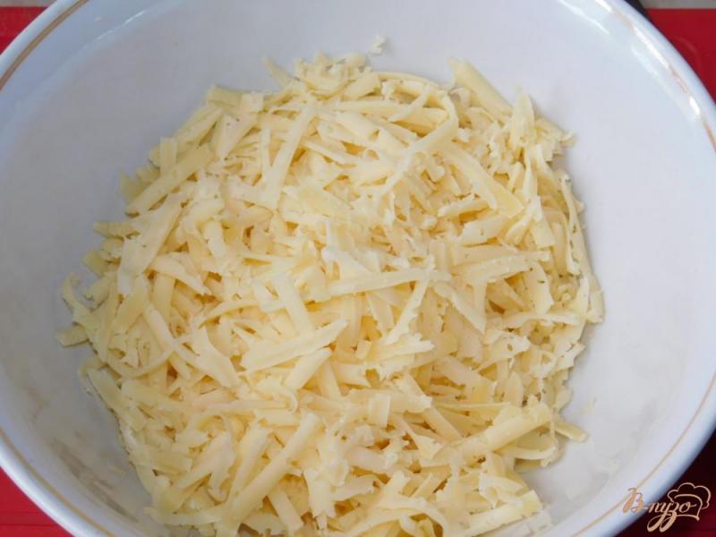 Фото приготовление рецепта: Кабачки в сырном омлете шаг №2