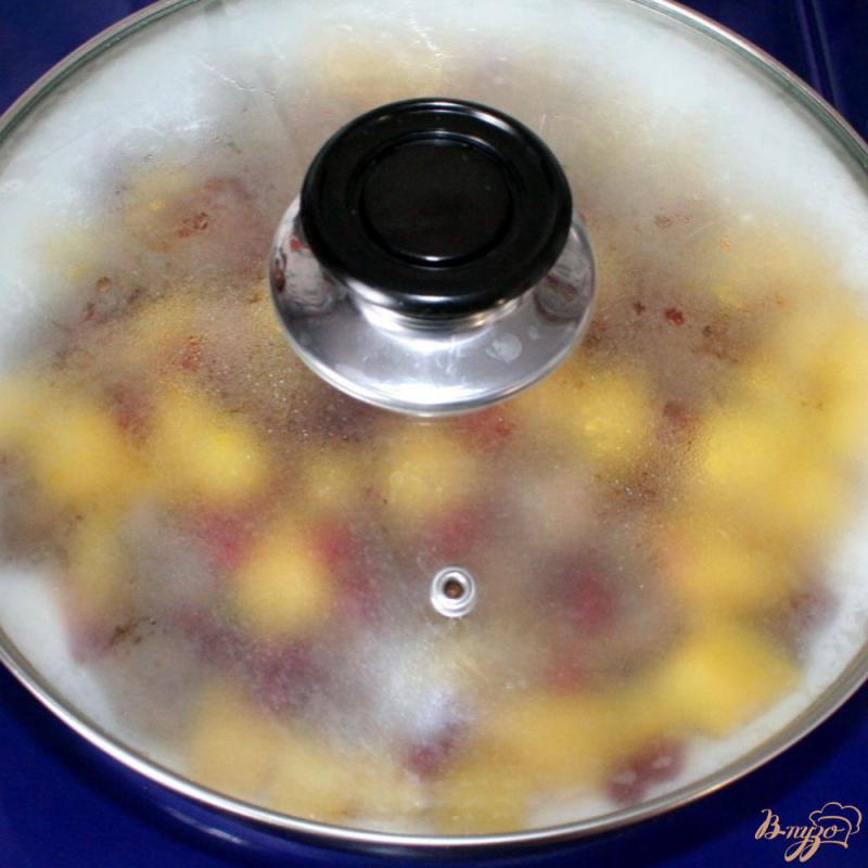 Фото приготовление рецепта: Жаркое из говядины и тыквы с клюквой шаг №12