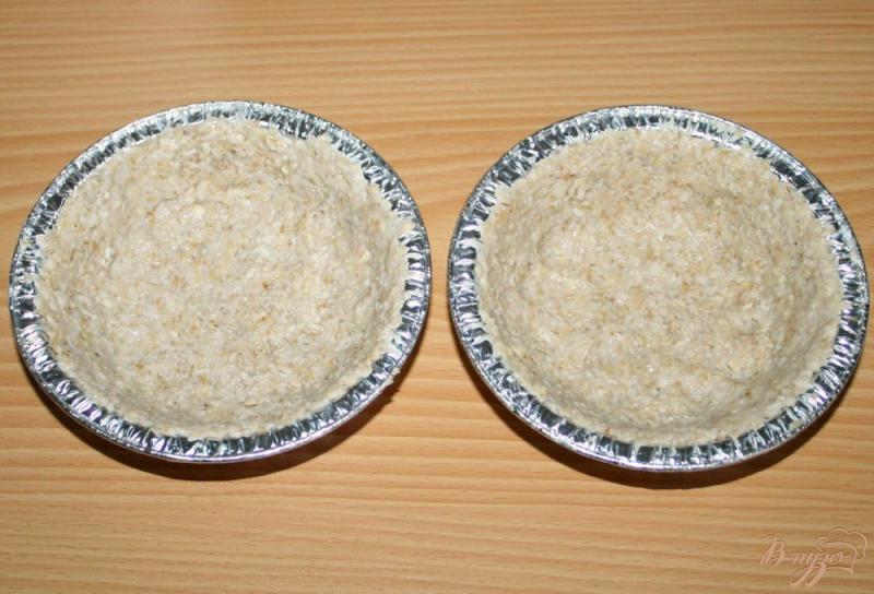Фото приготовление рецепта: Овсяные тарталетки с кокосовым крем-брюле шаг №2