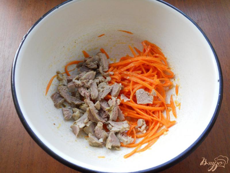 Фото приготовление рецепта: Салат «Венеция» с мясом и корейской морковью шаг №1