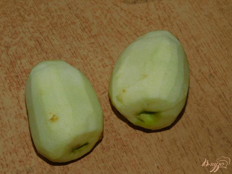 Фото приготовление рецепта: Овсяные панкейки с яблоками шаг №4