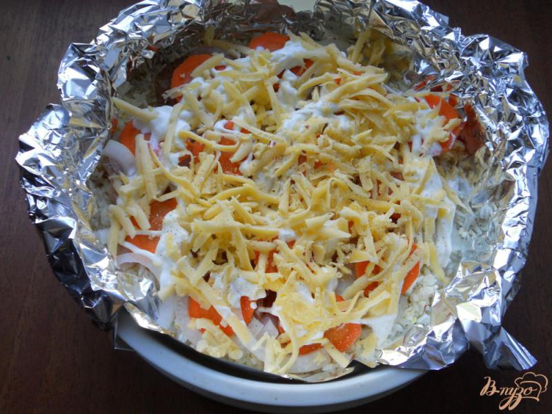 Фото приготовление рецепта: Шафрановый рис с курицей и сыром на пару в мультиварке шаг №6