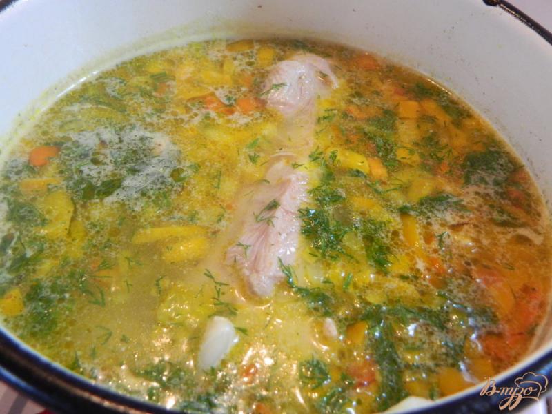 Фото приготовление рецепта: Картофельный суп с сухариками шаг №6