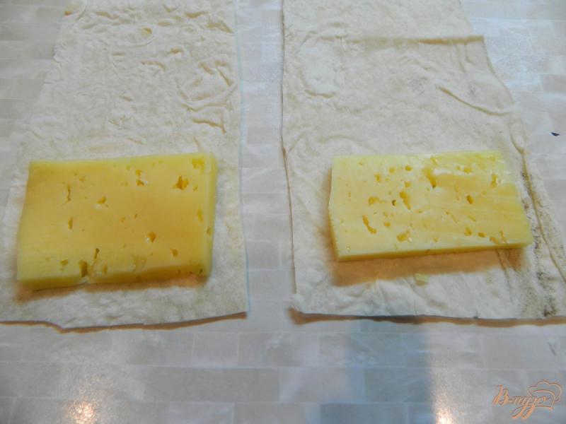 Фото приготовление рецепта: Закуска из лаваша и сыра в кляре шаг №6