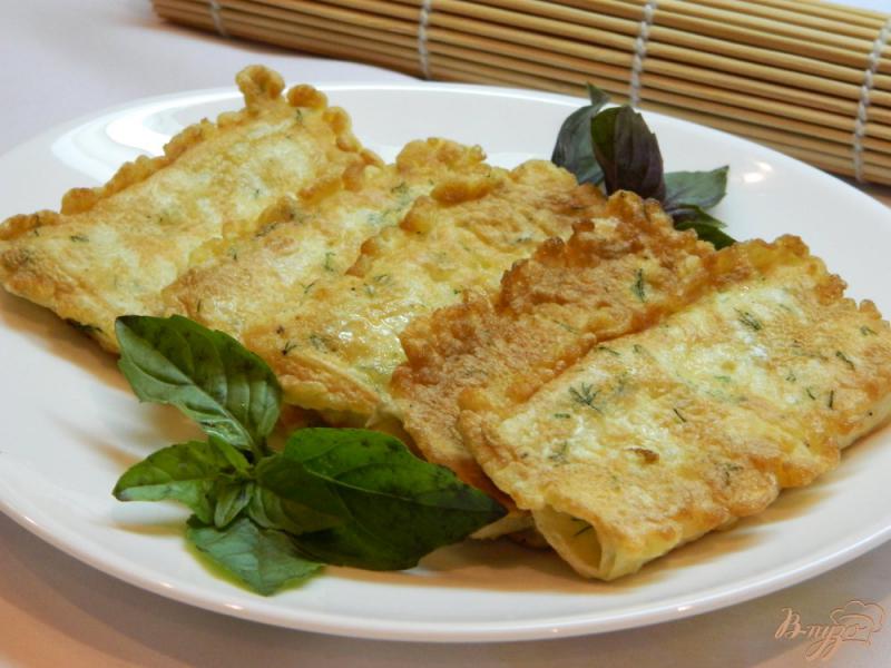 Фото приготовление рецепта: Закуска из лаваша и сыра в кляре шаг №9