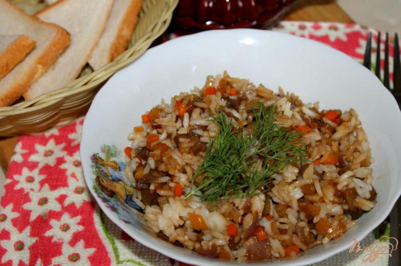 Фото приготовление рецепта: Рис с тыквой и баклажаном шаг №6
